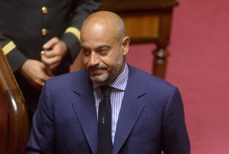 PARAGONE FUORI DAL M5S “SONO STATO ESPULSO DAL NULLA”