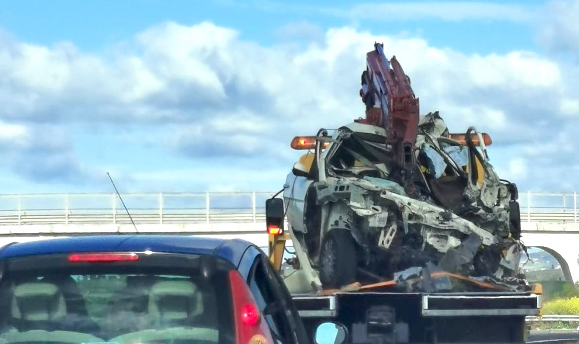 Incidente mortale tra Licodia e Caltagirone. Uno schianto terribile