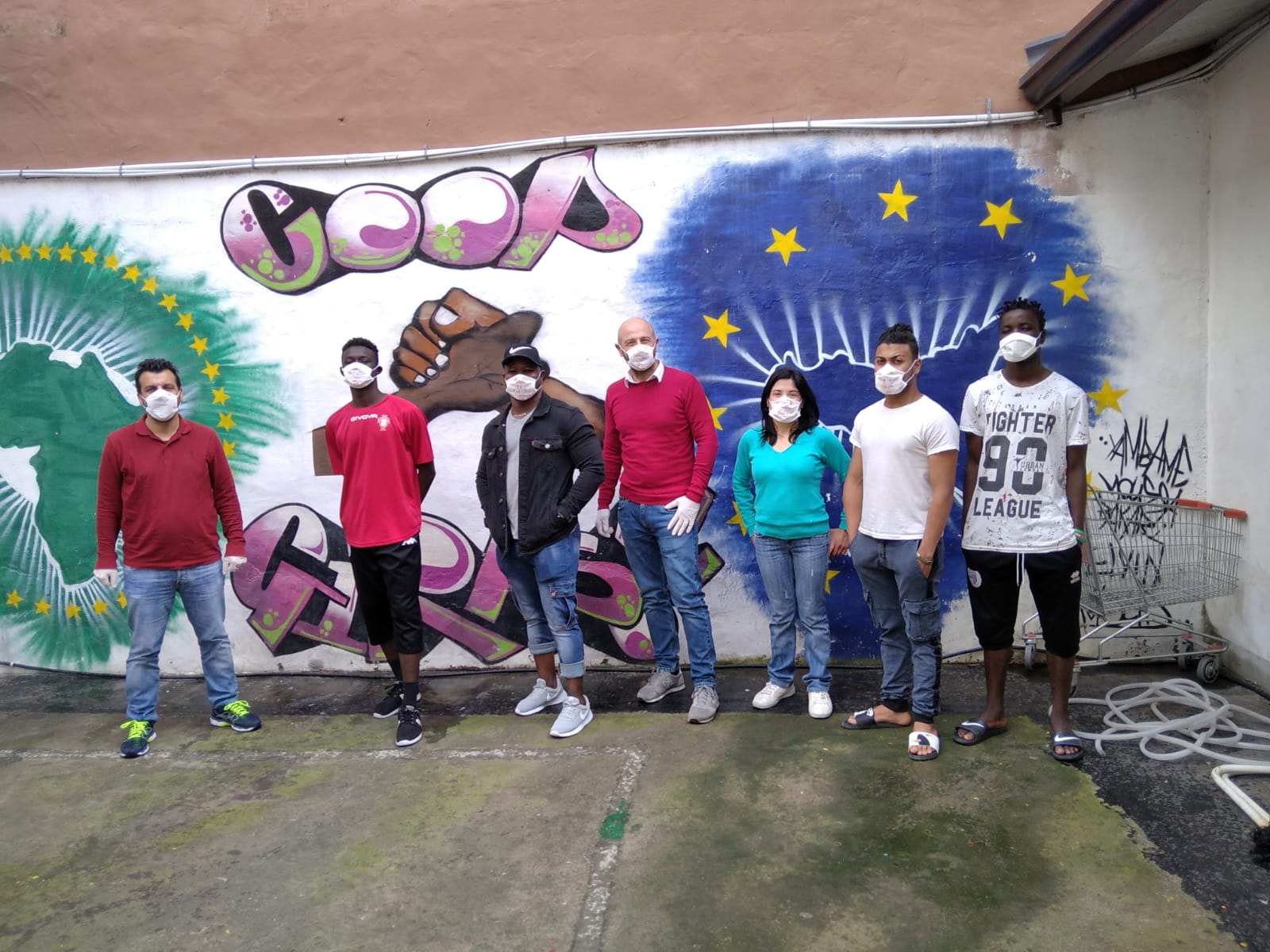 Mascherine donate da Auser e Cgil Caltagirone ai migranti per evitare contagi