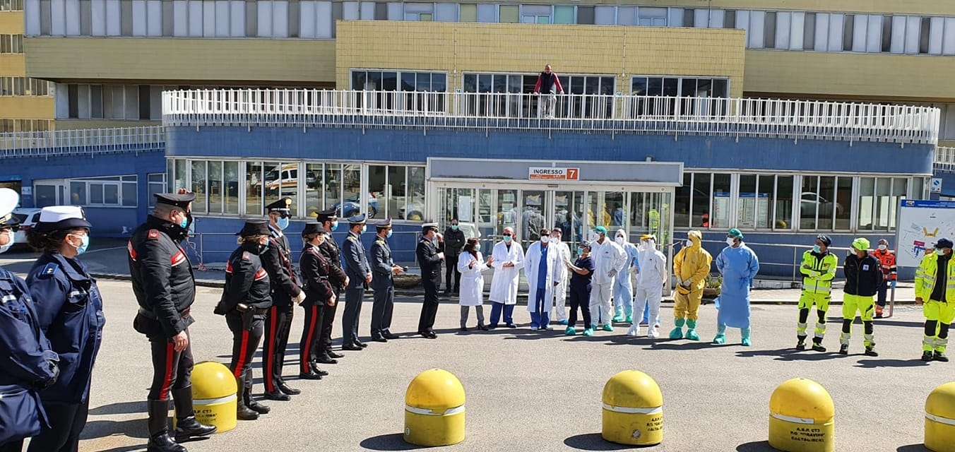Caltagirone: estubati due pazienti positivi al Covid-19. Una cerimonia per salutarli