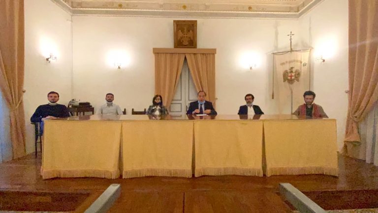 Comune di Caltagirone vara misure per ripresa socio-economica. Ecco i dettagli