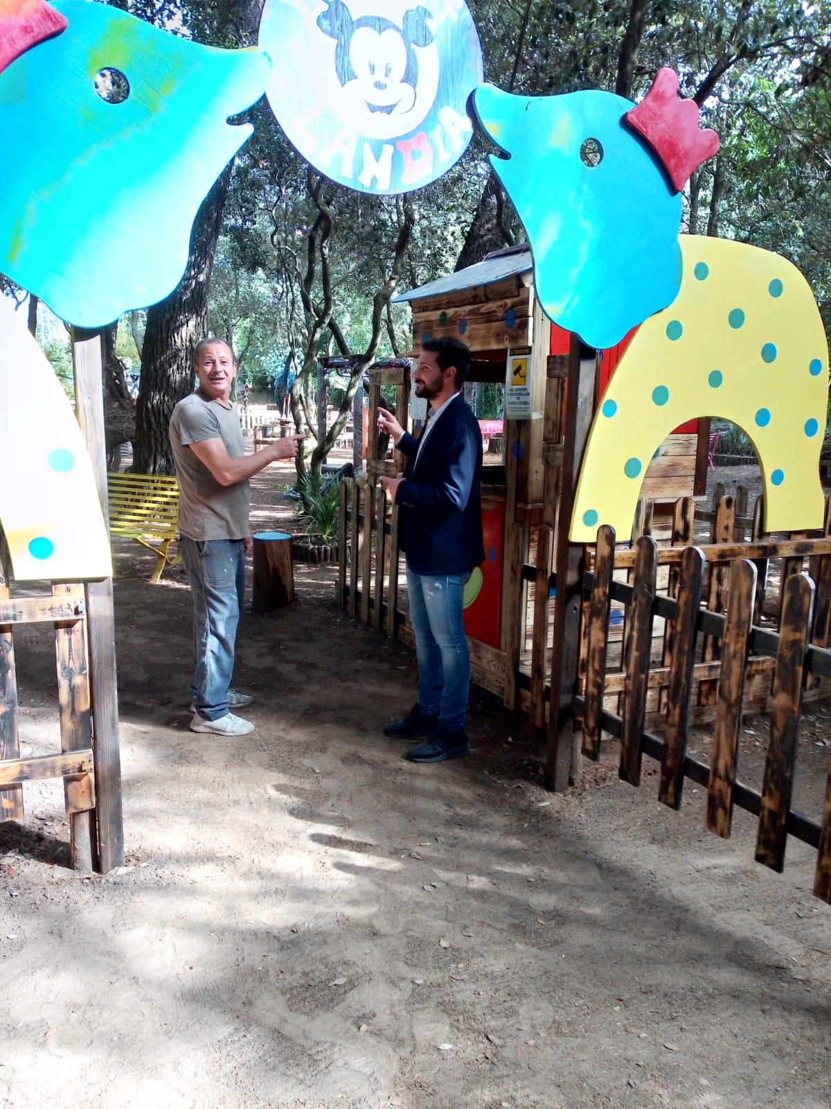 Villa Patti: parco giochi e sculture in legno dalle “ceneri” dellestrutture vandalizzate