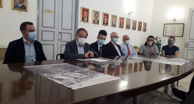 Foto-conferenza-stampa-presentazione-mostra-sul-Senato-civico.jpg