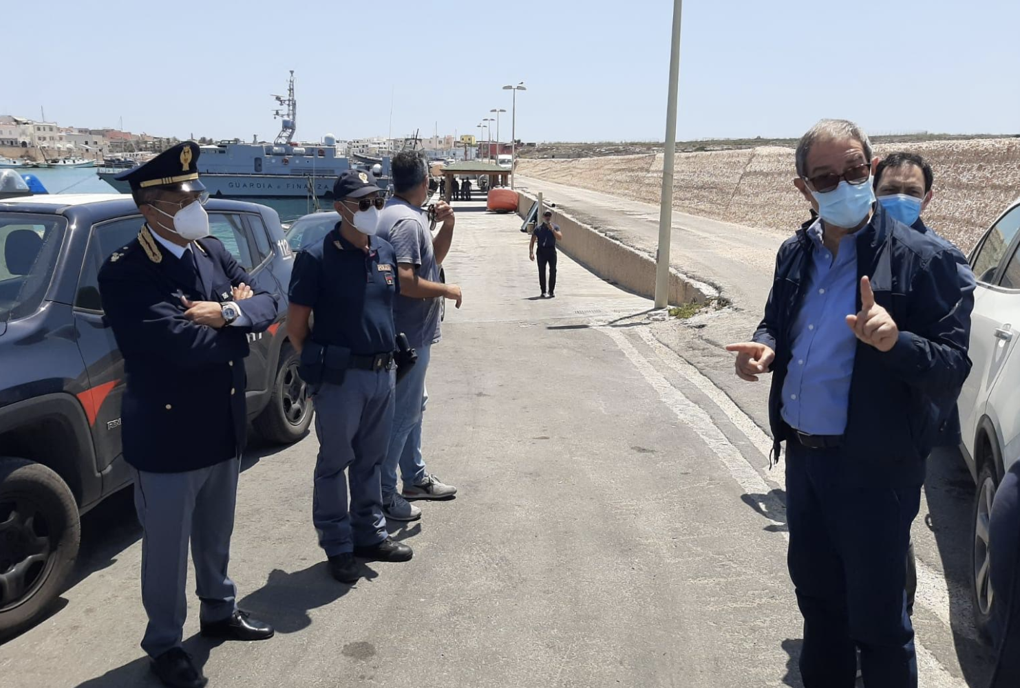 Migranti: Musumeci, dal business dell’accoglienza a quello della quarantena. La Sicilia dice no
