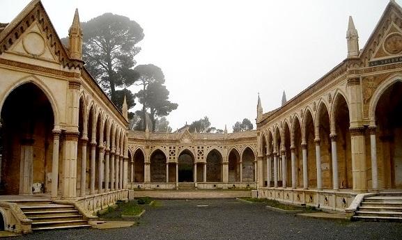 Commemorazione dei defunti a Caltagirone e misure anti-Covid: cimitero aperto, ma accessi regolamentati