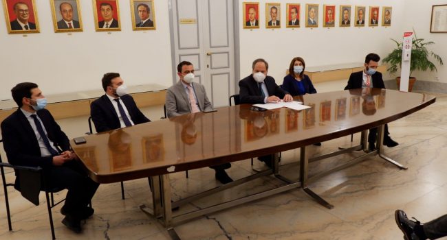 Foto-incontro-con-la-stampa-30-dicembre-2020.jpg-3.jpg