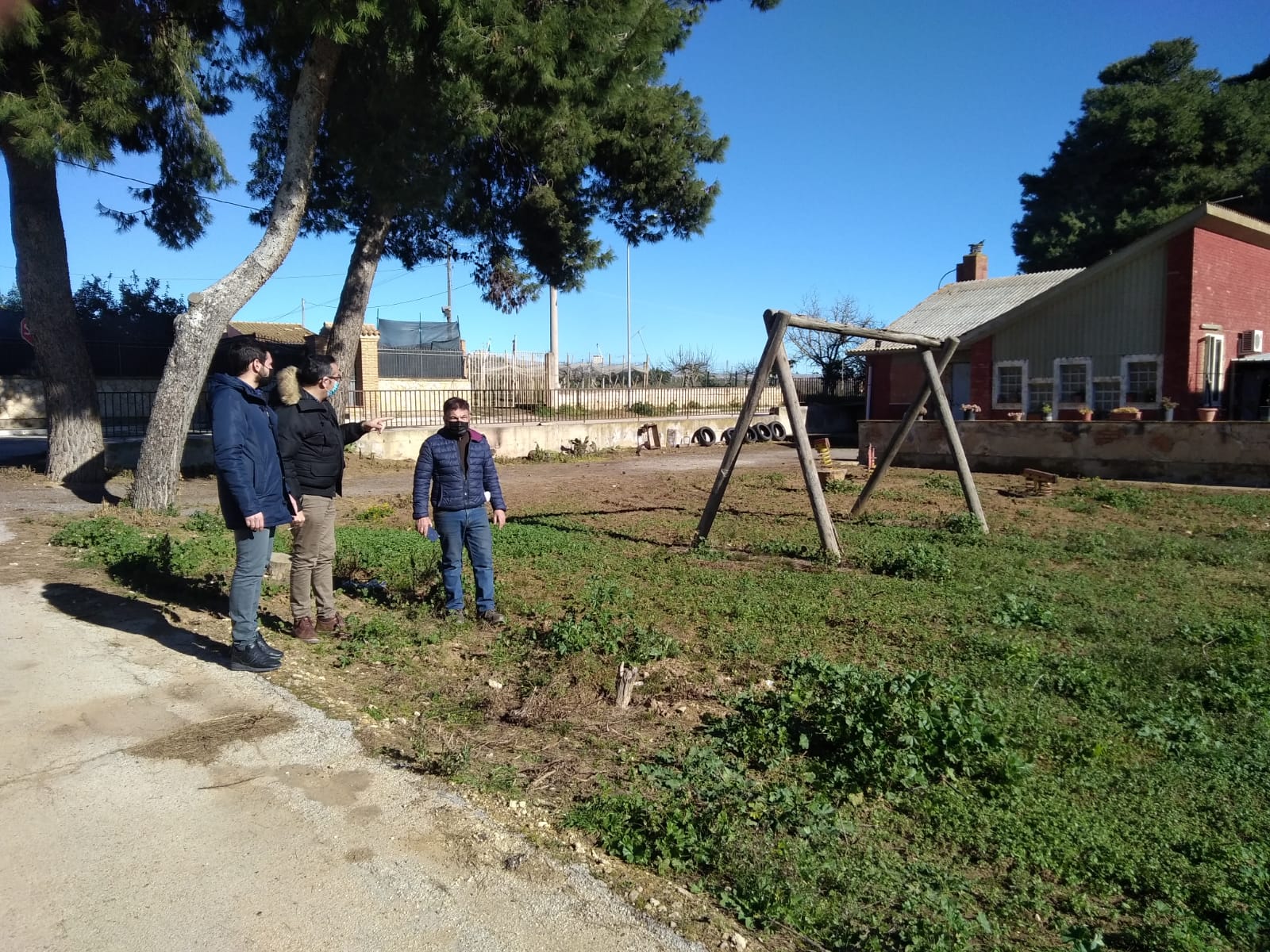 Sopralluogo a Granieri, annunciati nuovi interventi per parco giochi