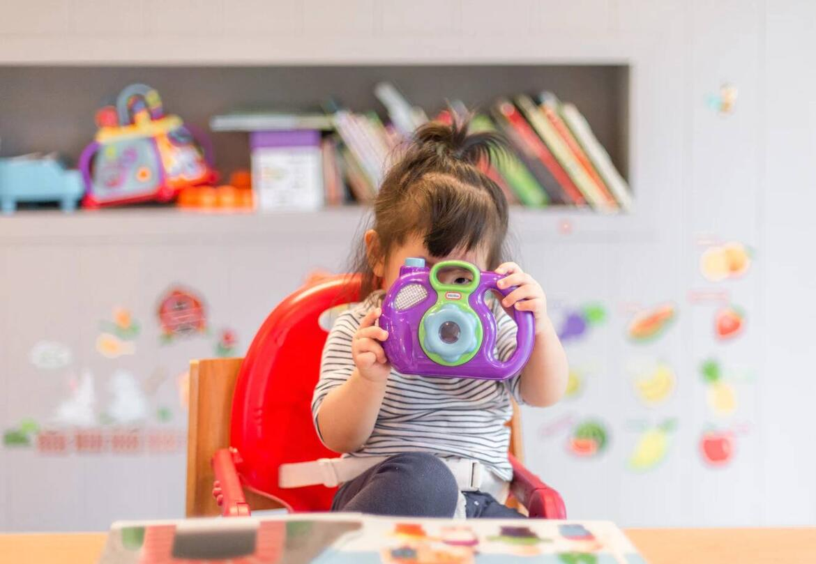 Contributo (massimo 800 euro) per famiglie con bambini che frequentano nidi comunali. Ecco le scadenze da rispettare