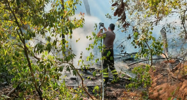 Principio di incendio a Villa Patti a Caltagirone. Doloso?