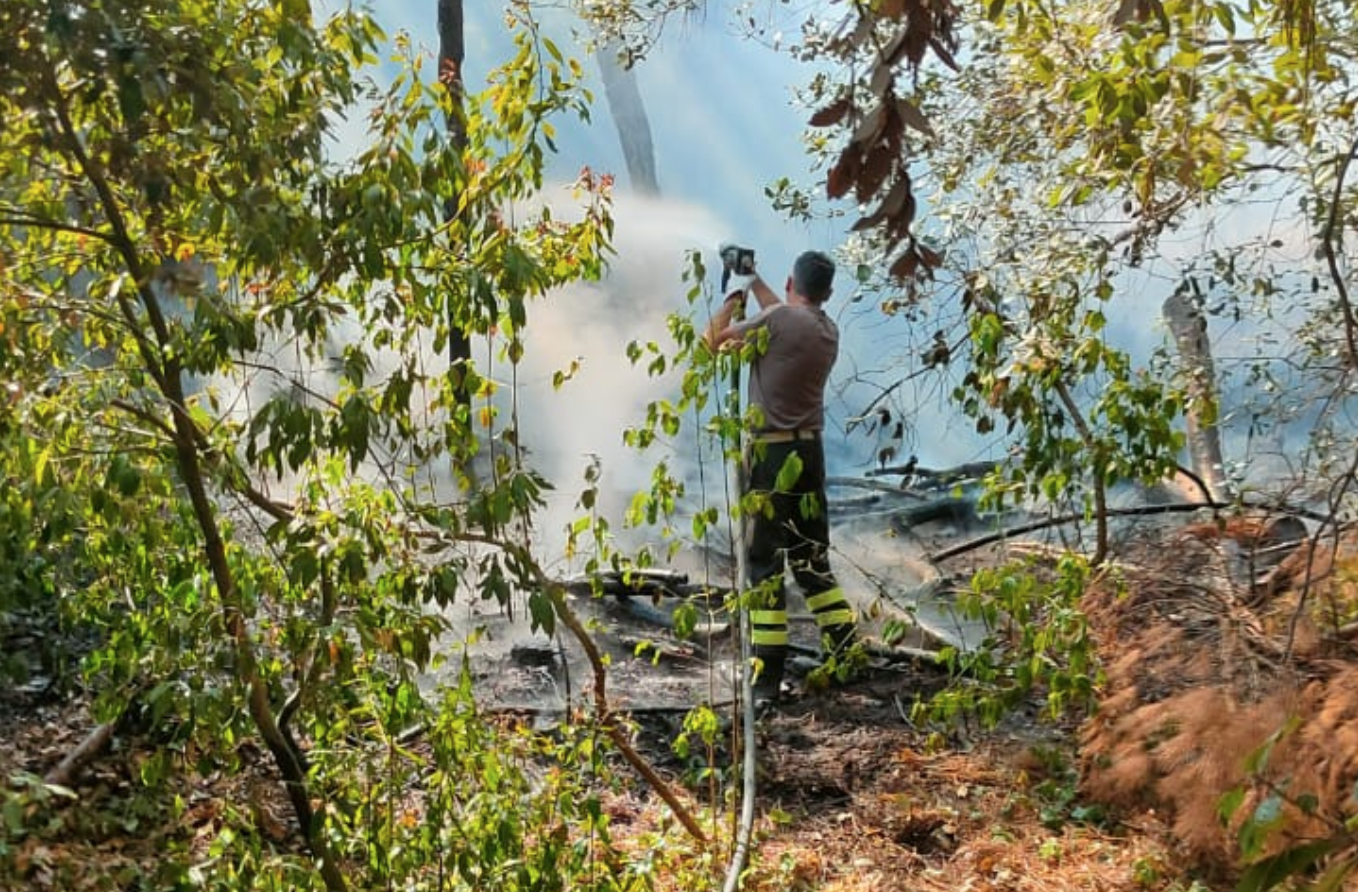 Principio di incendio a Villa Patti a Caltagirone. Doloso?