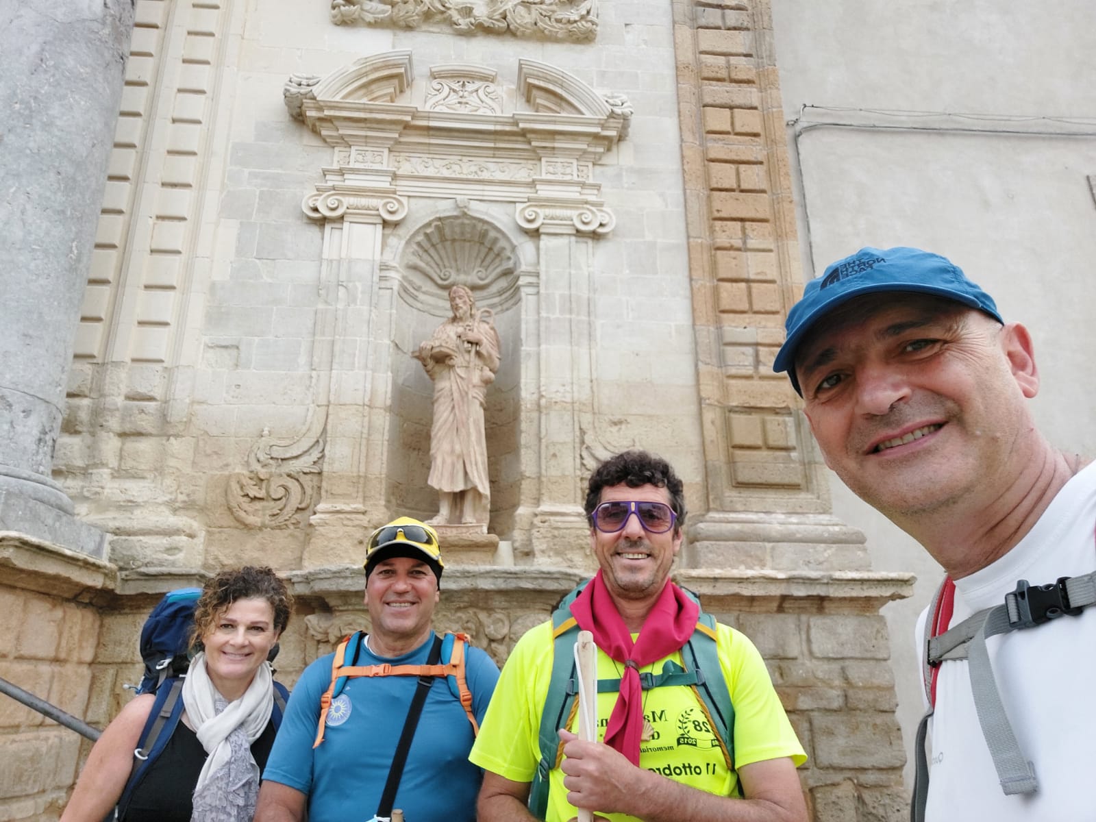 Il Cammino di San Giacomo in Sicilia è sempre più realtà: stamani partiti da Caltagirone altri quattro pellegrini