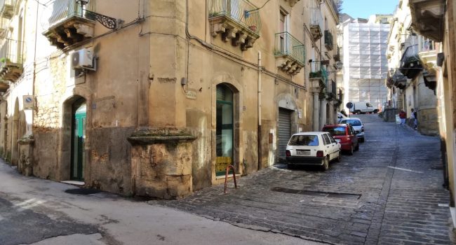 Foto-Discesa-palazzo-di-Giustizia.jpg