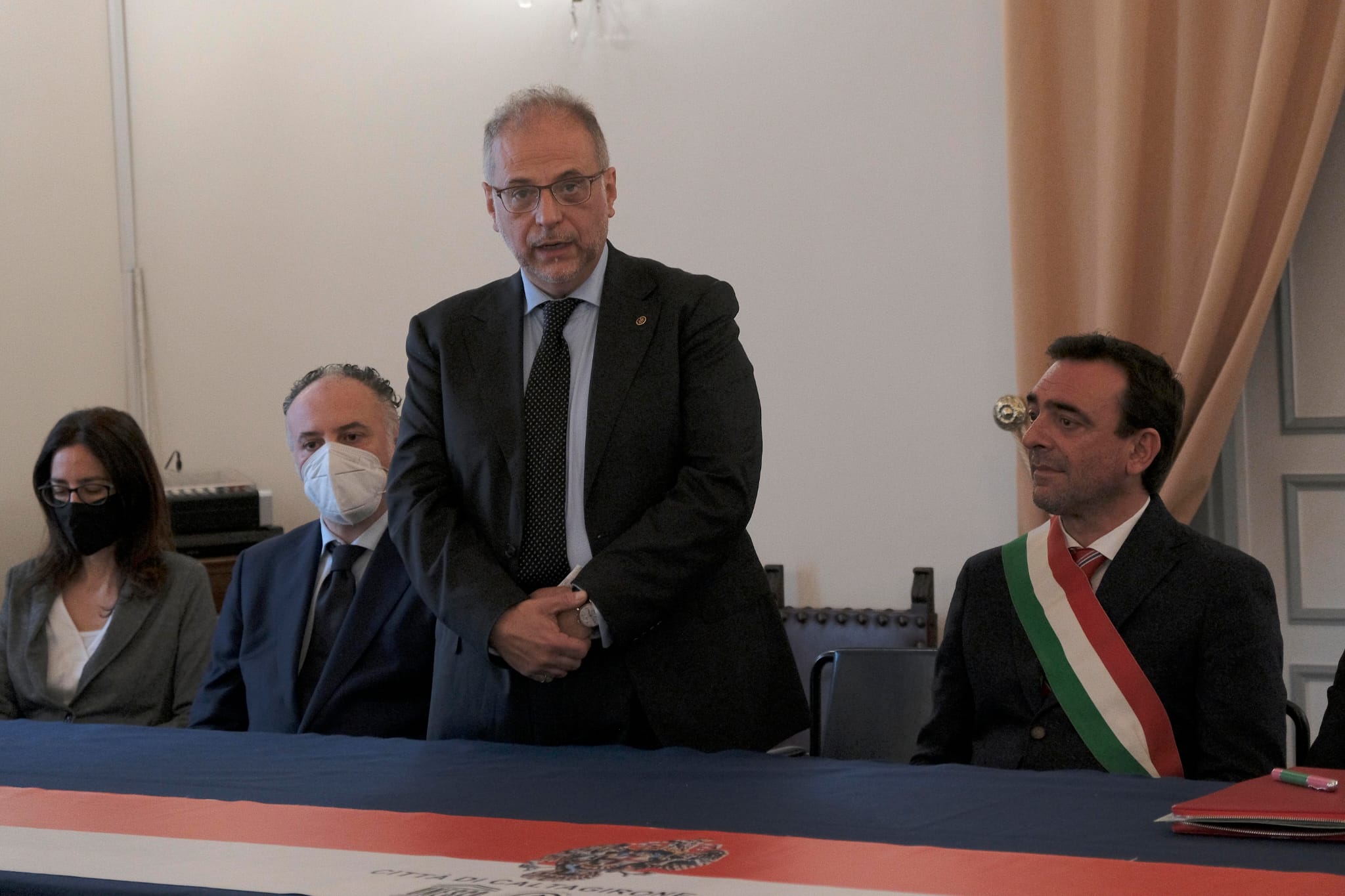 Completata la Giunta Roccuzzo a Caltagirone con il giuramento dell’assessore Claudio Lo Monaco