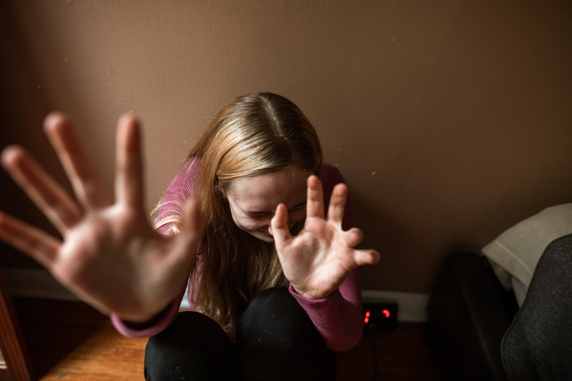 Tenta violenza sessuale su adolescenti figliastre del fratello, arrestato un 42enne di Grammichele