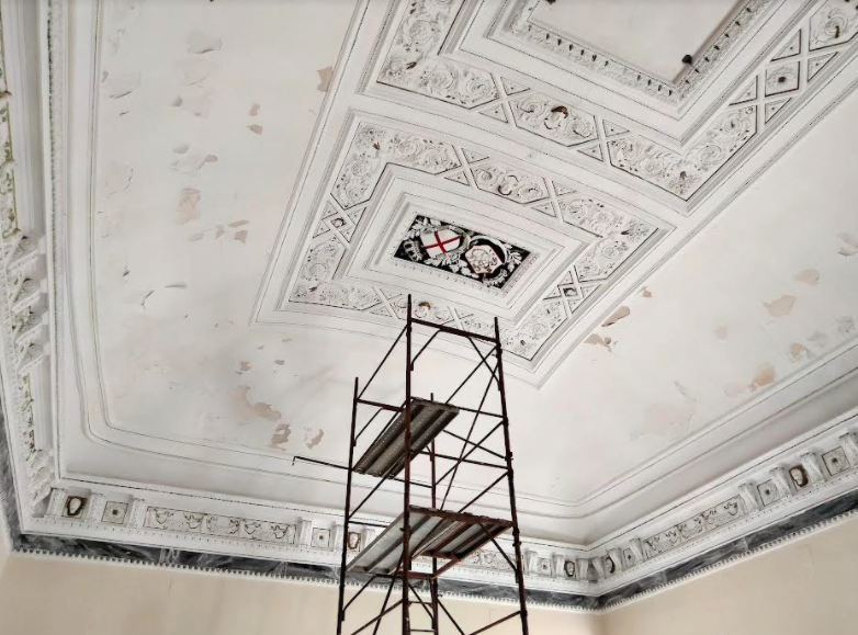 Piove dentro sala consiliare. Il Consiglio comunale di Caltagirone si svolgerà nel salone di rappresentanza