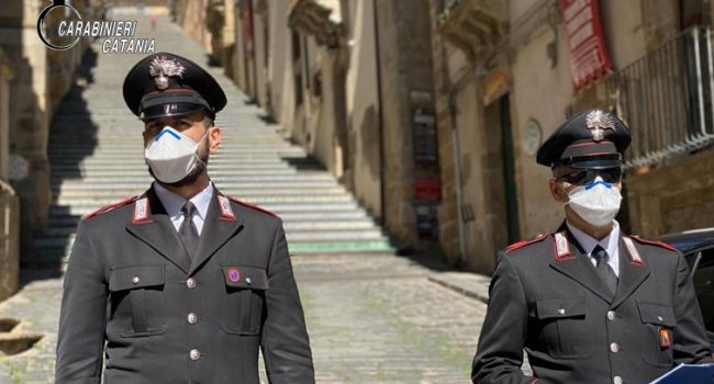carabinieri-caltagirone.jpg