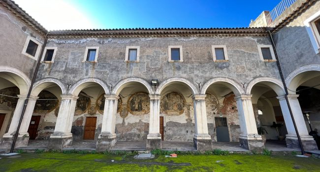 Catania: Regione finanzia restauro affreschi del chiostro di Santa Maria di Gesù