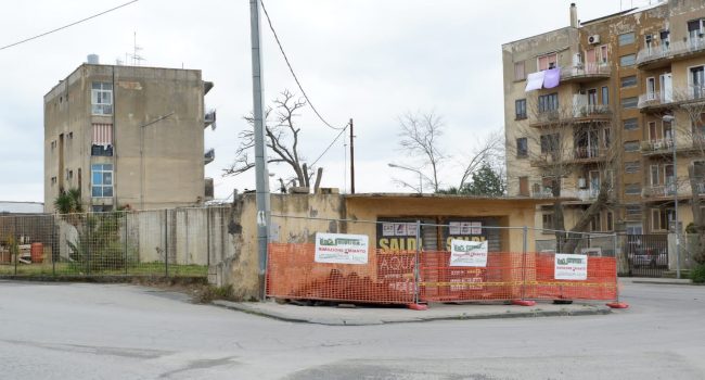 Si demolisce l’immobile abusivo fra via Fontanelle e piazza Risorgimento a Caltagirone
