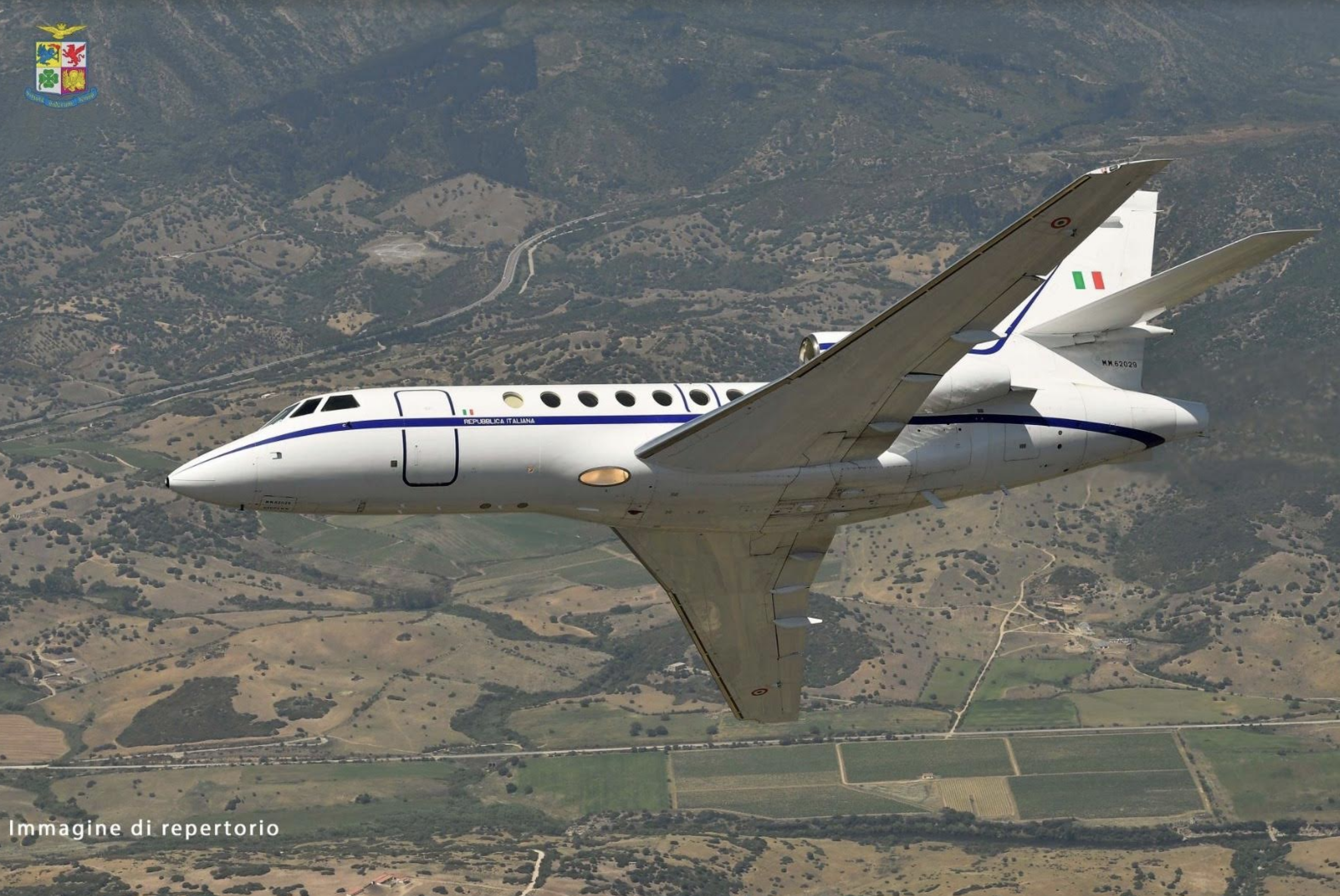 Neonato in pericolo di vita, trasportato d’urgenza da Catania a Roma grazie ad Aeronautica Militare