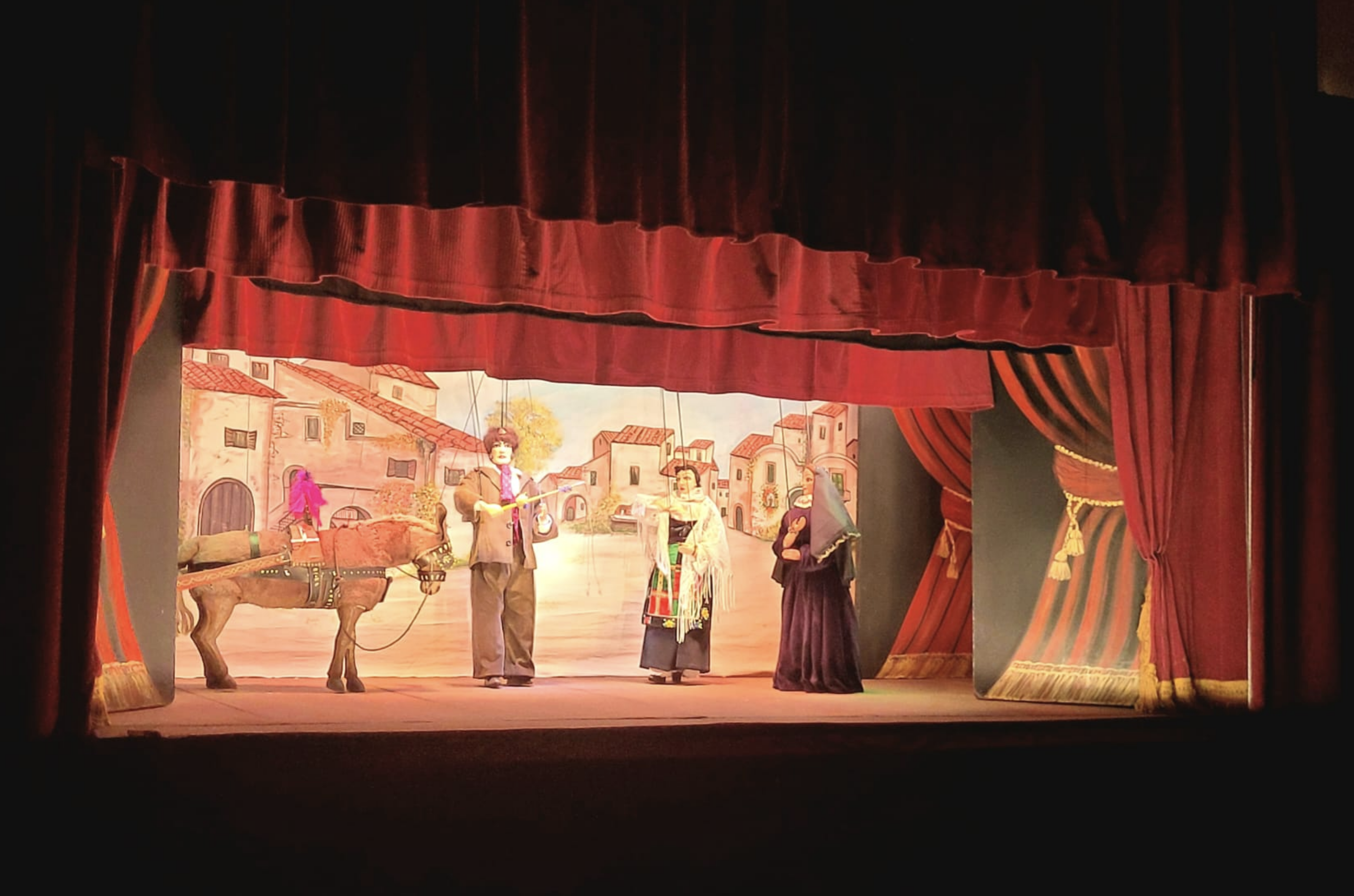 A Vizzini grande successo per “Cavalleria Rusticana” in forma di Opera dei Pupi per il Centenario Verghiano