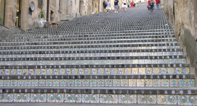 Sarà restaurata la famosa scalinata di Caltagirone. E’ patrimonio Unesco