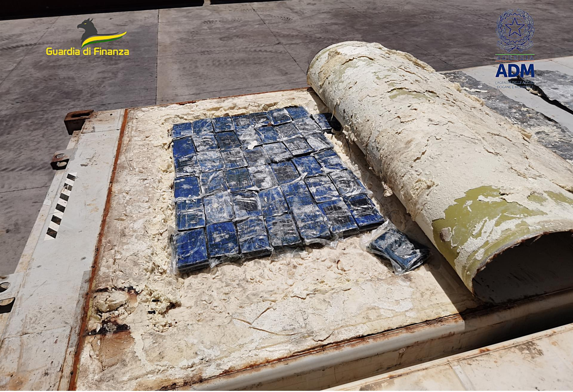 Sequestrata al porto di Catania nave con 110 kg di cocaina