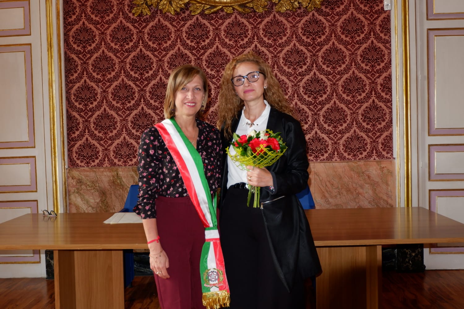 Cittadinanza italiana a romena a Caltagirone da 19 anni. Gianina Marin: “Contenta di essere parte integrante di una comunità che mi ha bene accolta”