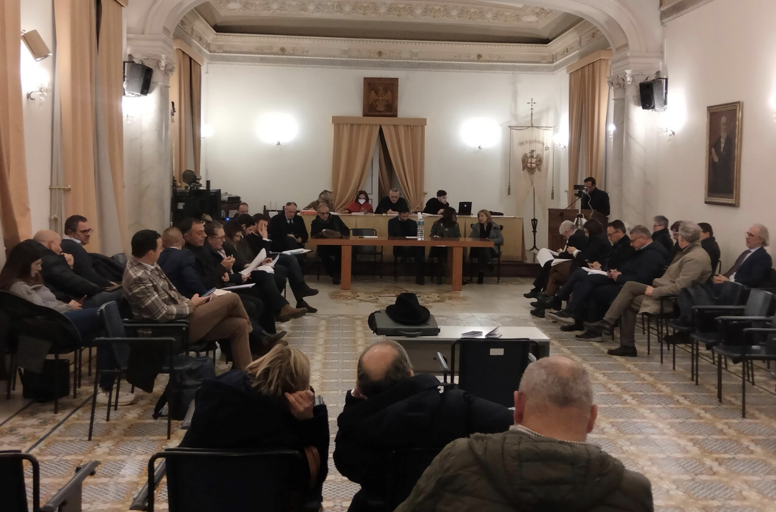 Il sindaco Fabio Roccuzzo ha relazionato al Consiglio comunale sul primo anno di attività amministrativa. Buoni risultati raggiunti