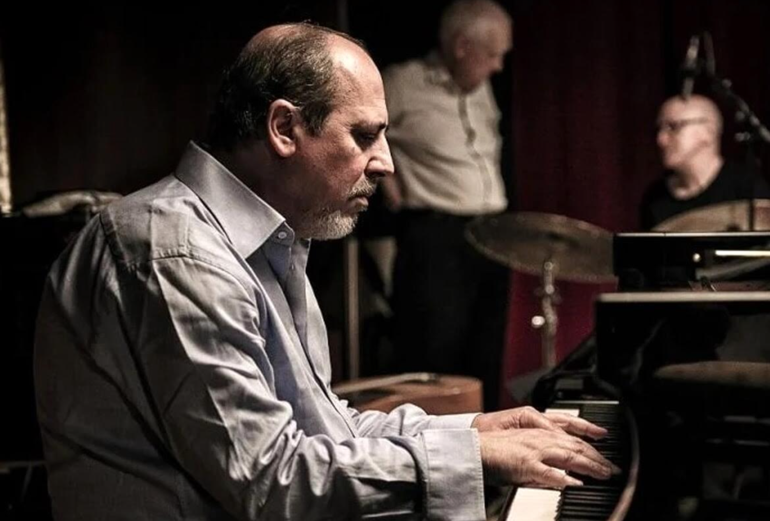 – spettacoli –     Monk Jazz Club, il 26 e il 27 aprile l’anteprima di “Frames”, il nuovo album del pianista Giovanni Mazzarino