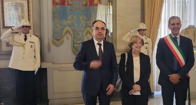 A Catania il sindaco Trantino riceve il presidente dell’Albania Begaj