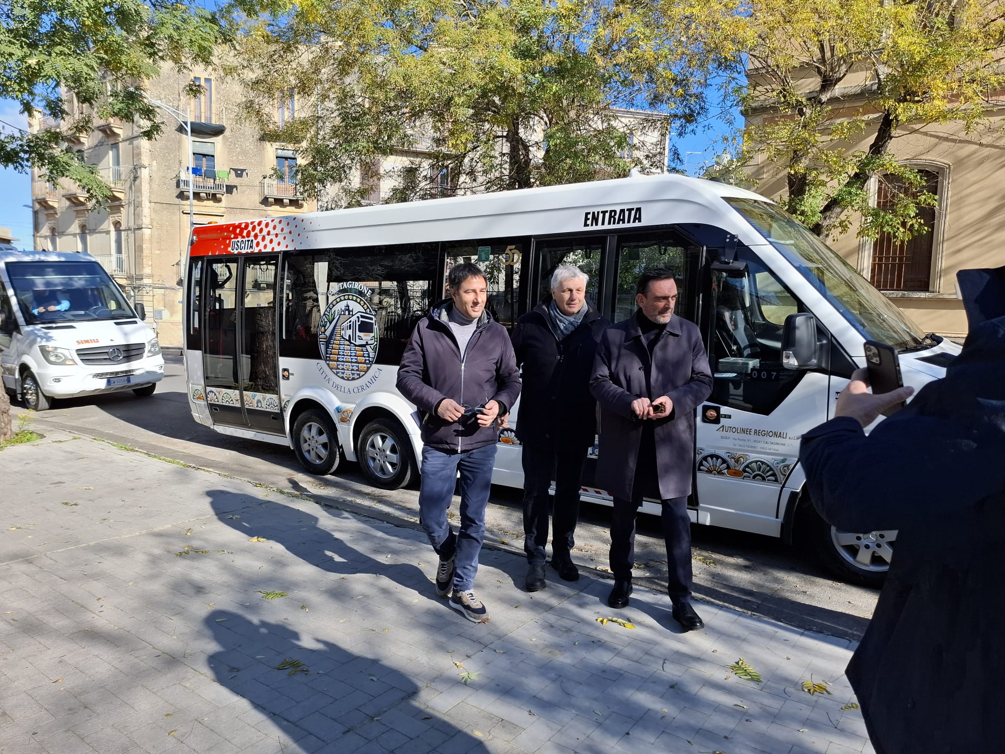Servizio di trasporto urbano, da oggi due nuovi bus. Annunciato dall’Amministrazione comunale e dalla Autolinee Regionali Srl un miglioramento dei percorsi