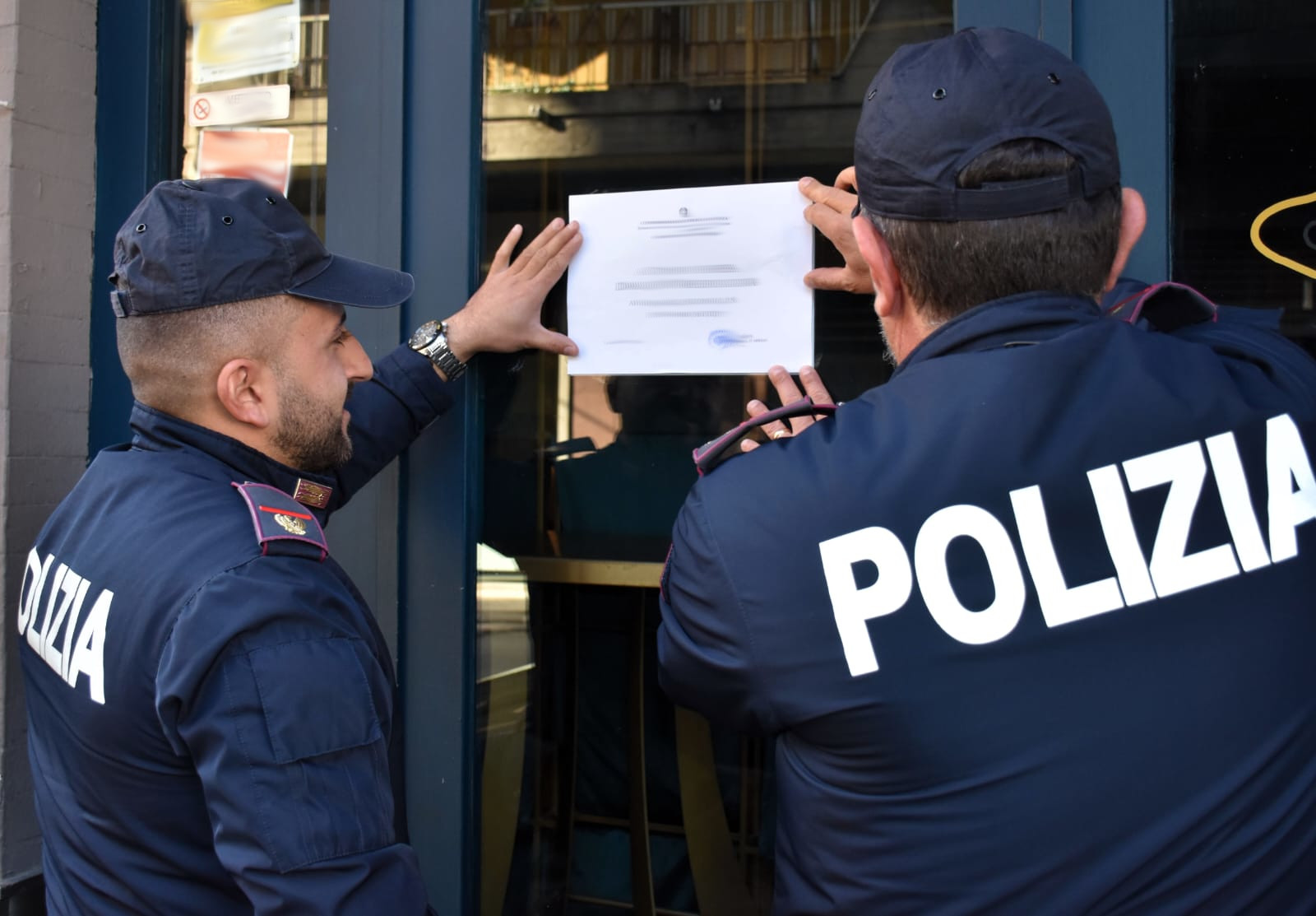 Sospesa attività di un lounge bar di Caltagirone. E’ intervenuta la Polizia