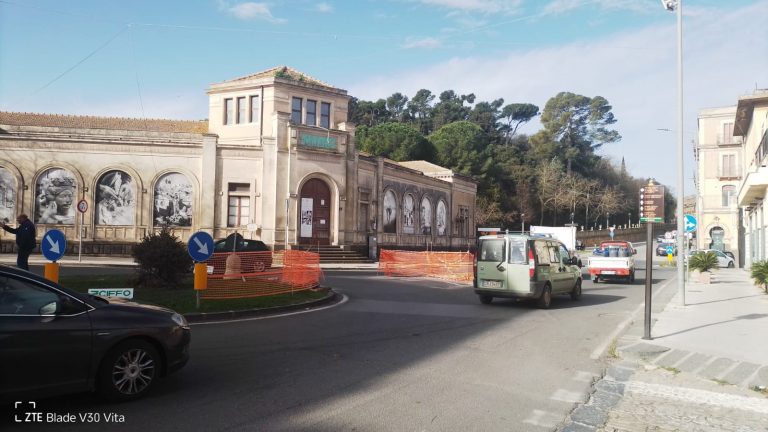 Oltre un centinaio di telecamere per una città più sicura, completata installazione a Caltagirone