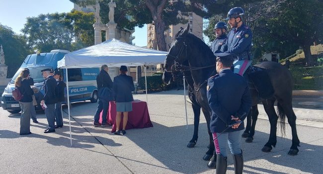 “QUESTO-NON-È-AMORE”-LA-CAMPAGNA-DELLA-POLIZIA-DI-STATO-FA-TAPPA-ALLA-VILLA-BELLINI-NEL-GIORNO-DI-SAN-VALENTINO-6.JPG