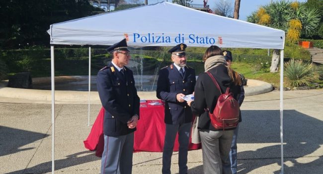 “Questo non è amore”: la campagna di sensibilizzazione della Polizia fa tappa a Catania