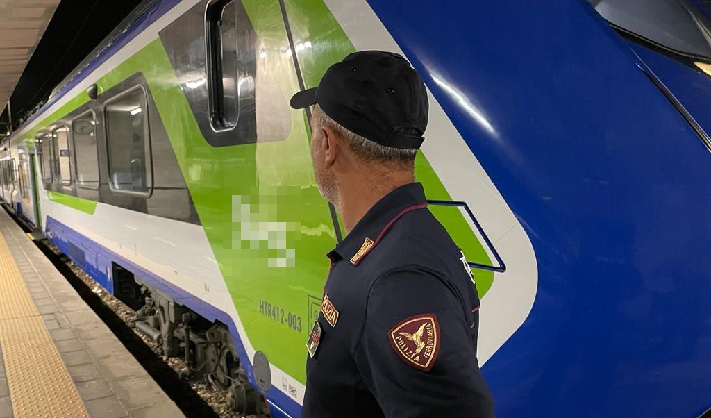 Imbrattano treno alla stazione di Catania, 3 filandesi denunciati da Polizia