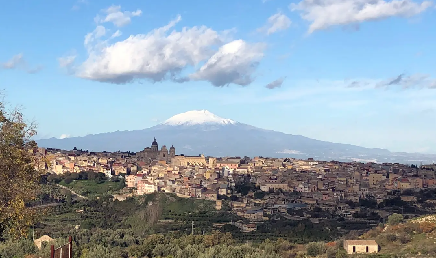 Militello in Val di Catania vince la competizione Borgo dei Borghi 2025