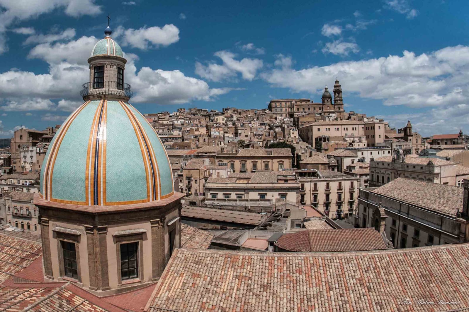 Caltagirone chiede alla Regione una norma strutturale per il centro storico: “Come per Ragusa Ibla e Ortigia”