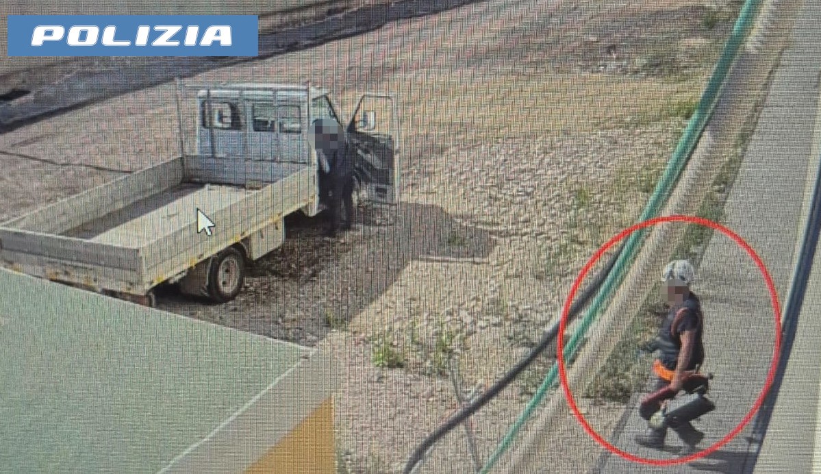 Rubano nel cantiere dove lavorano. Denunciati due operai gelesi