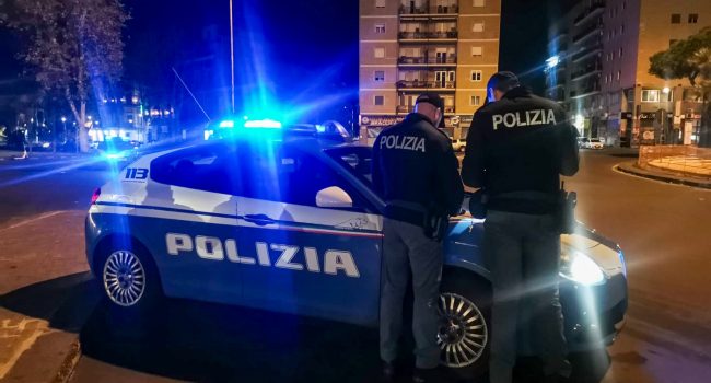 Fidanzati di Trecastagni sorpresi a spacciare droga alla stazione di Catania