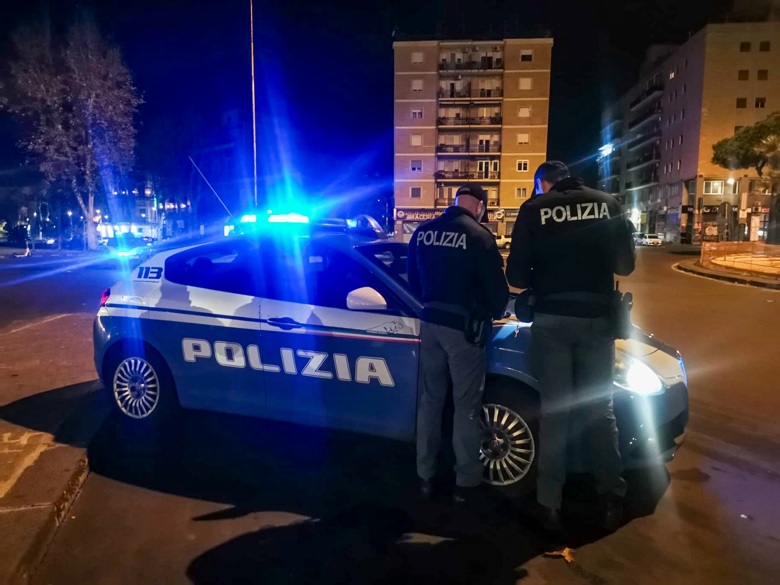Fidanzati di Trecastagni sorpresi a spacciare droga alla stazione di Catania