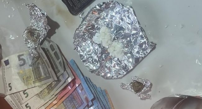 Smantellata piazza di spaccio a San Cristoforo a Catania. Polizia arresta due spacciatori catanesi